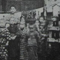 Photograph: Tenement houses in Ryūsenji, Shitaya Ward, Tokyo in 1920
