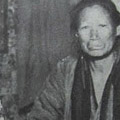 Photograph: Tokyo residents of slum quarters in 1920